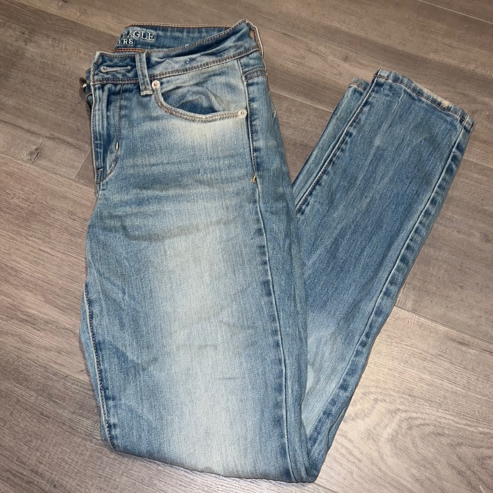 American eagle high rise jeans 👖